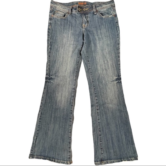 Zana Di size 13 flare leg jeans with butterfly embellished back pockets - Picture 1 of 10